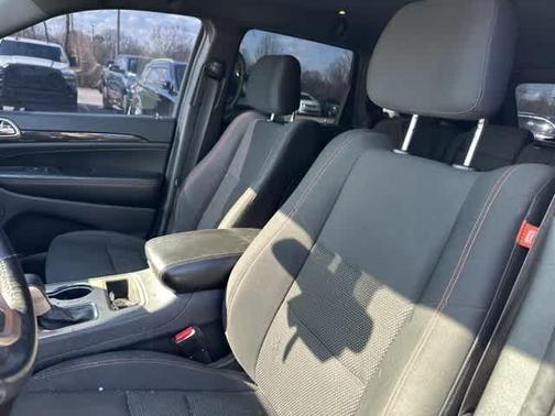 2016 Jeep Grand Cherokee Laredo