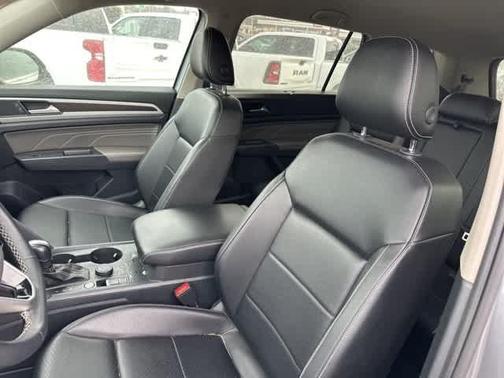 2021 Volkswagen Atlas 3.6 V6 SE w/ Technology