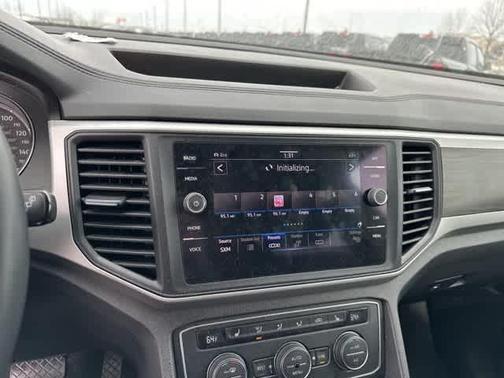 2021 Volkswagen Atlas 3.6 V6 SE w/ Technology