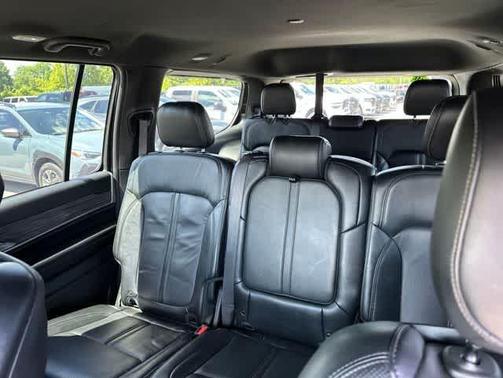 Metallic 2022 Jeep Wagoneer Series II