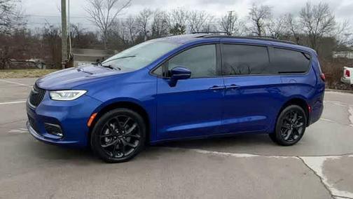 Ocean Blue Metallic 2021 Chrysler Pacifica Limited