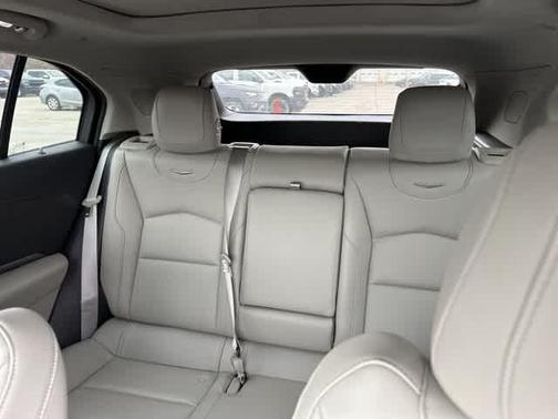 2022 Cadillac XT4 Luxury