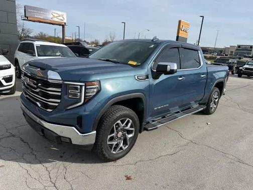 2024 GMC Sierra 1500 SLT