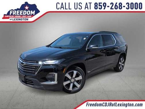 Mosaic Black Metallic 2023 Chevrolet Traverse LT Leather