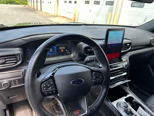 Agate Black Metallic 2021 Ford Explorer ST