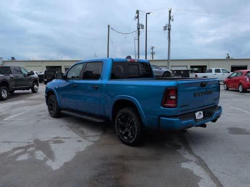 Hydro Blue Pearlcoat 2026 RAM 1500 Big Horn/Lone Star