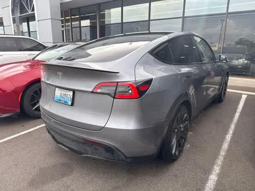 2024 Tesla Model Y Performance