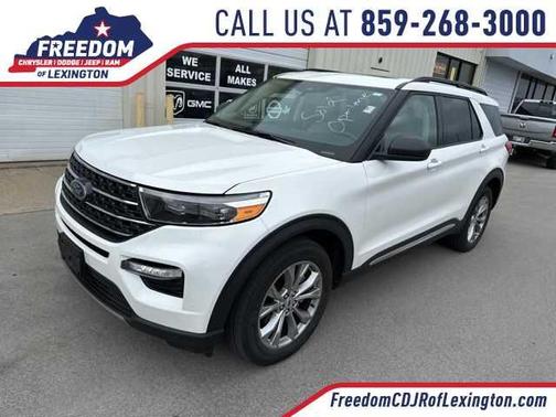 Star White 2023 Ford Explorer XLT