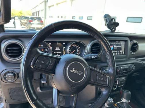 Sting Gray Clearcoat 2021 Jeep Gladiator Sport