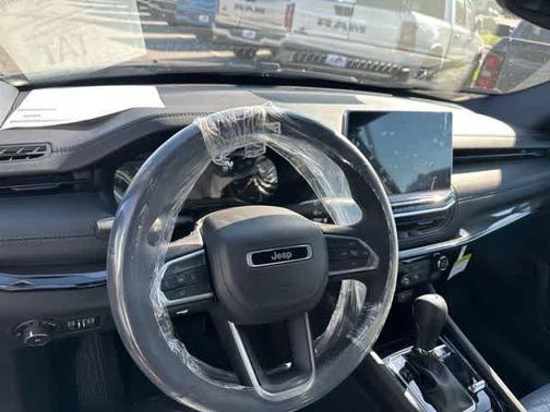 Fathom Blue Pearlcoat 2026 Jeep Compass Latitude