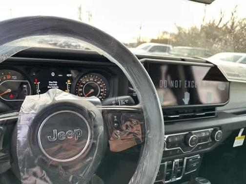 2026 Jeep Gladiator Sport