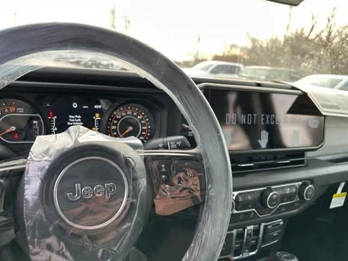 2026 Jeep Gladiator Sport