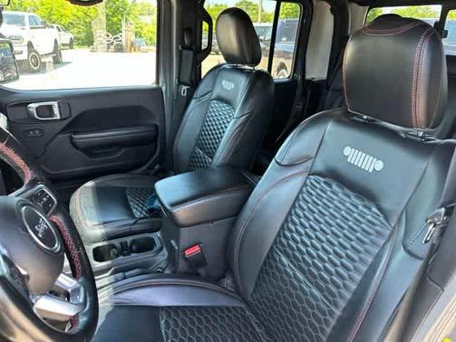 Sting Gray Clearcoat 2021 Jeep Gladiator Rubicon