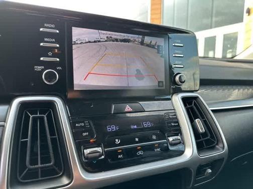2021 Kia Sorento S