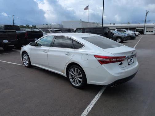 Blizzard Pearl 2014 Toyota Avalon XLE Touring