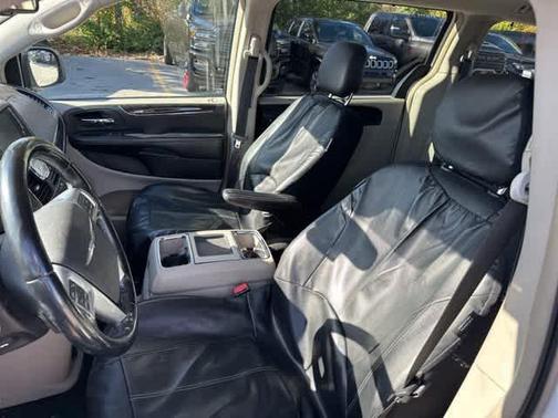 2012 Chrysler Town & Country Touring-L