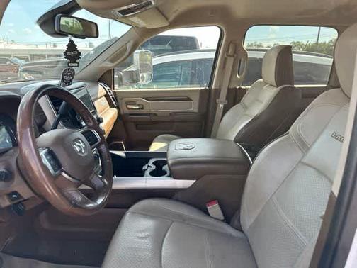 Bright White Clearcoat 2022 RAM 3500 Laramie