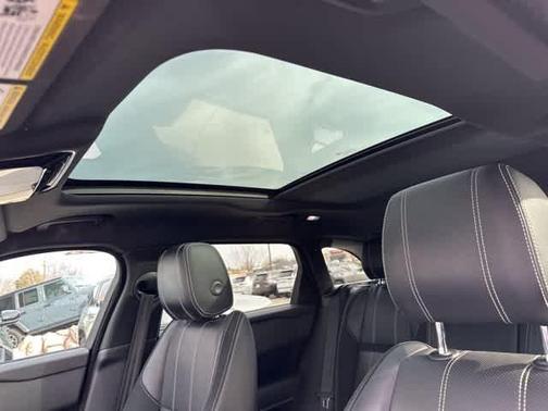 2018 Land Rover Range Rover Velar P250 SE R-Dynamic