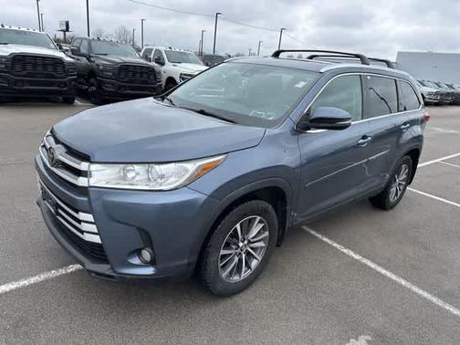 Shoreline Blue Pearl 2019 Toyota Highlander XLE