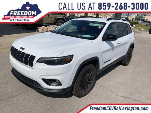 2023 Jeep Cherokee Altitude Lux