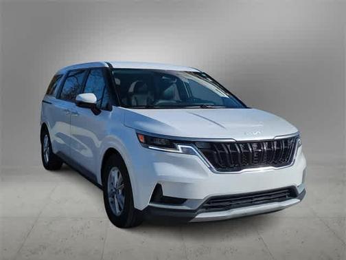 2023 Kia Carnival LX