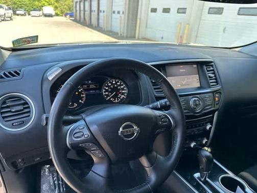 Gun Metallic 2020 Nissan Pathfinder SV