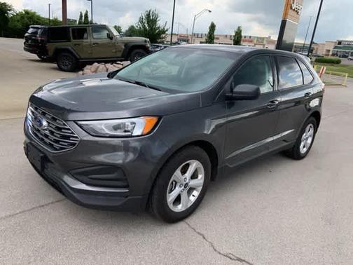 2020 Ford Edge SE