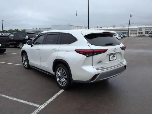 Blizzard Pearl 2020 Toyota Highlander Platinum