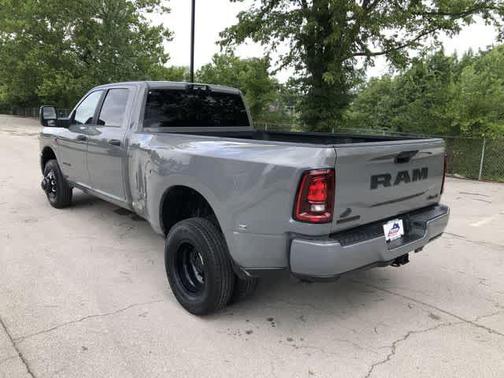 Ceramic Gray Clearcoat 2026 RAM 3500 Big Horn