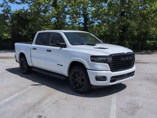 Bright White Clearcoat 2026 RAM 1500 Laramie