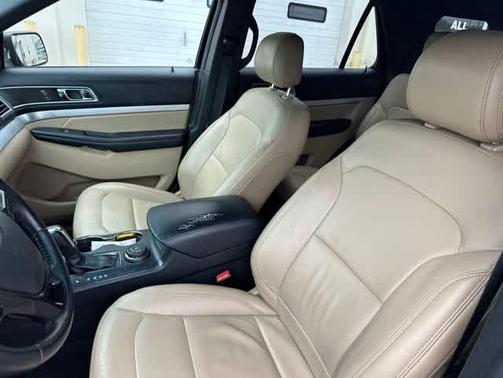 Shadow Black 2017 Ford Explorer XLT