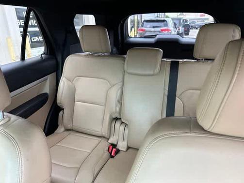 Shadow Black 2017 Ford Explorer XLT
