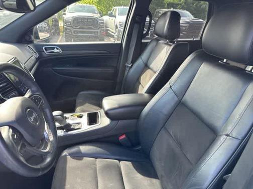 Bright White Clearcoat 2019 Jeep Grand Cherokee Altitude