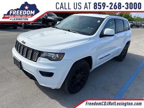 Bright White Clearcoat 2019 Jeep Grand Cherokee Altitude