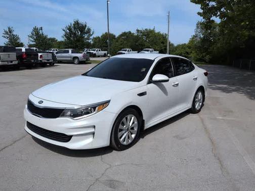 Snow White Pearl 2018 Kia Optima LX