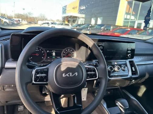 2023 Kia Sorento LX