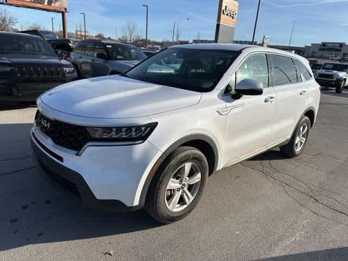2023 Kia Sorento LX