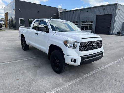 Super White 2019 Toyota Tundra SR5