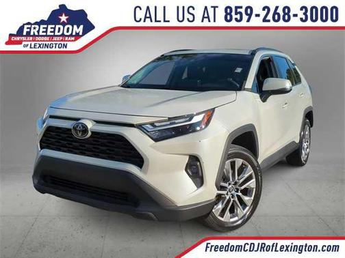2022 Toyota RAV4 XLE Premium
