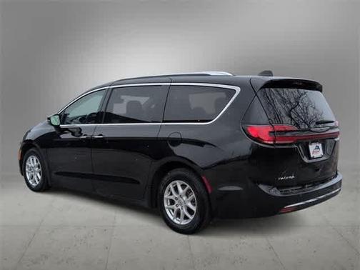 2021 Chrysler Pacifica Touring-L