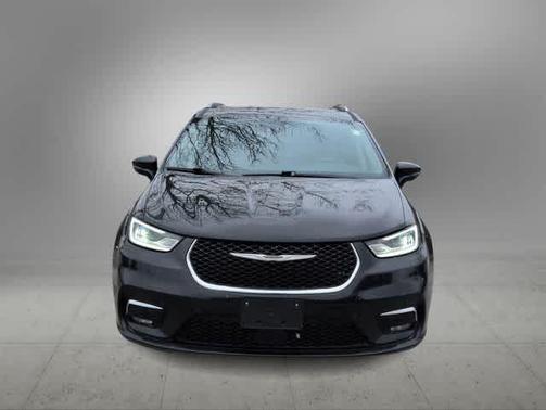 2021 Chrysler Pacifica Touring-L