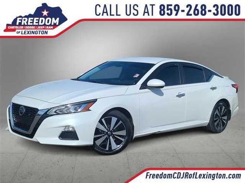 2022 Nissan Altima 2.5 SV