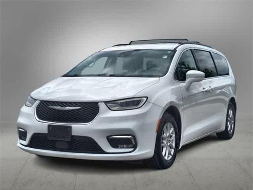 2022 Chrysler Pacifica Touring-L