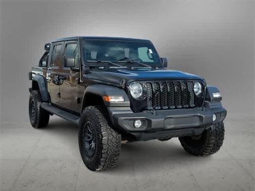 2020 Jeep Gladiator Sport