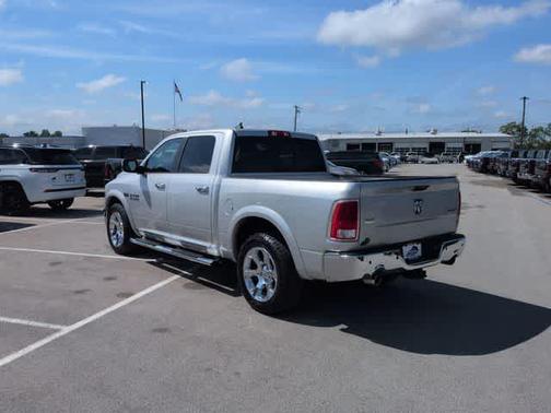 Bright Silver Clearcoat Metallic 2017 RAM 1500 Laramie