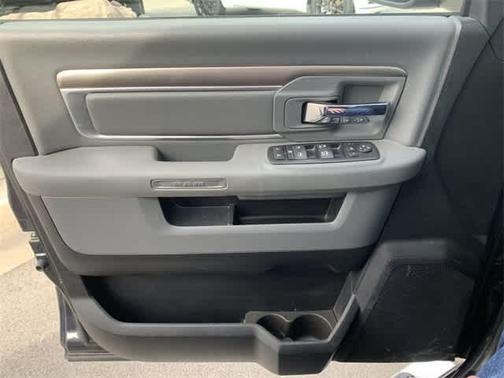 2015 RAM 1500 SLT
