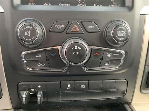 2015 RAM 1500 SLT