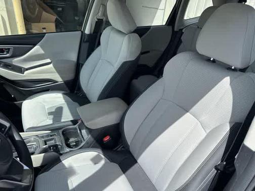 Crystal Black Silica 2020 Subaru Forester