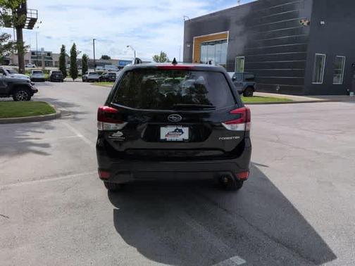 Crystal Black Silica 2020 Subaru Forester