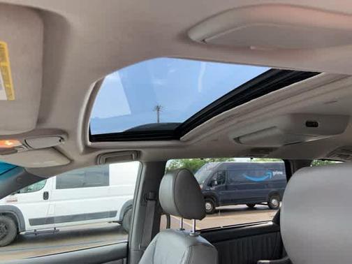 2010 Toyota Sienna XLE